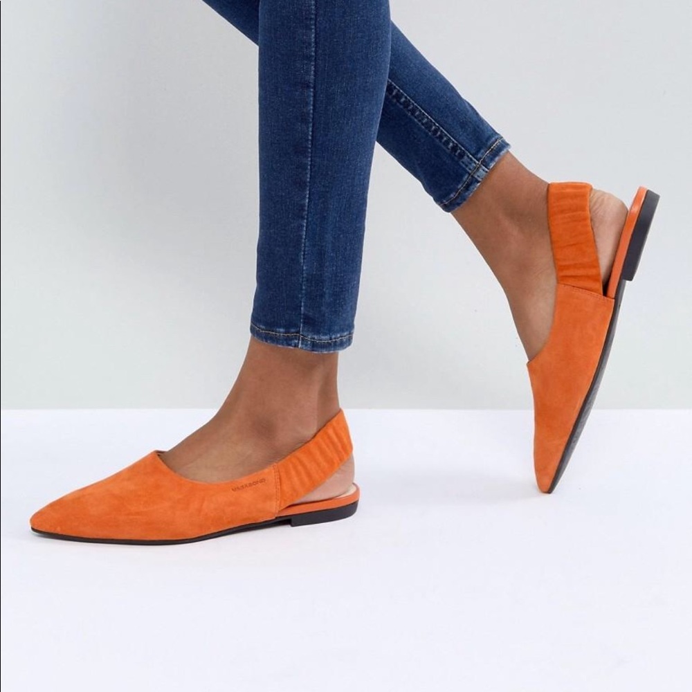 Vagabond orange suede sling back pointed shoes